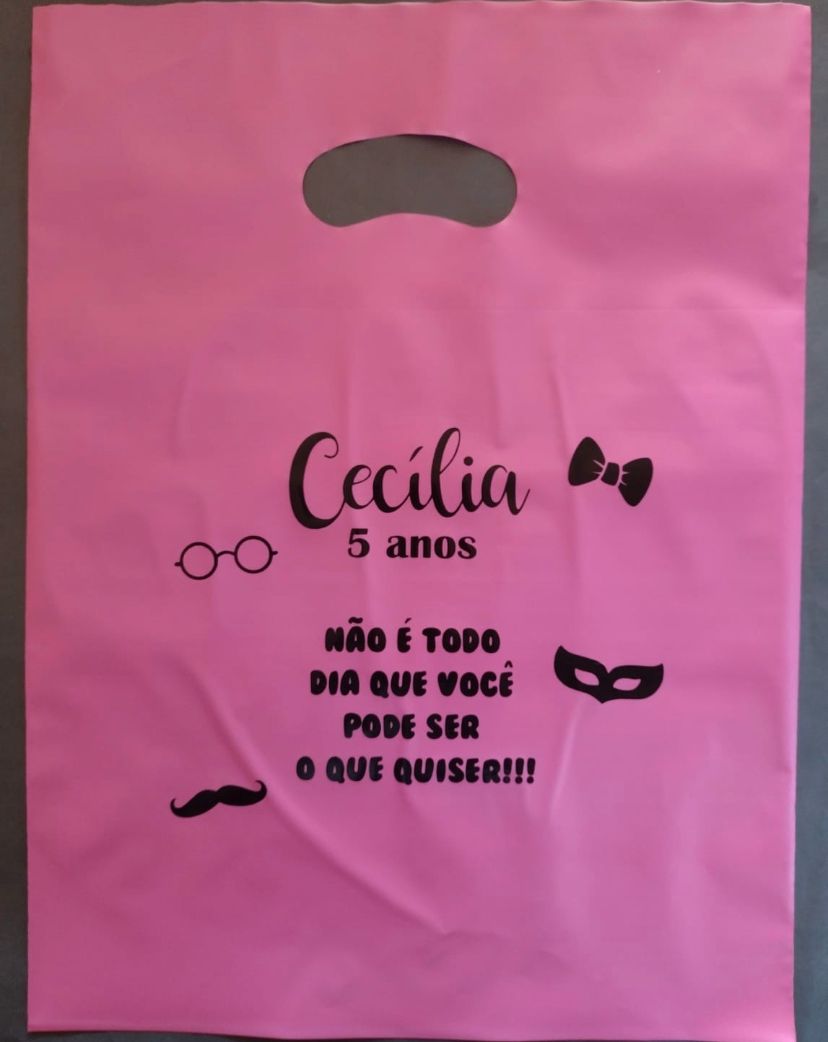 sacola do tipo: alca-camiseta